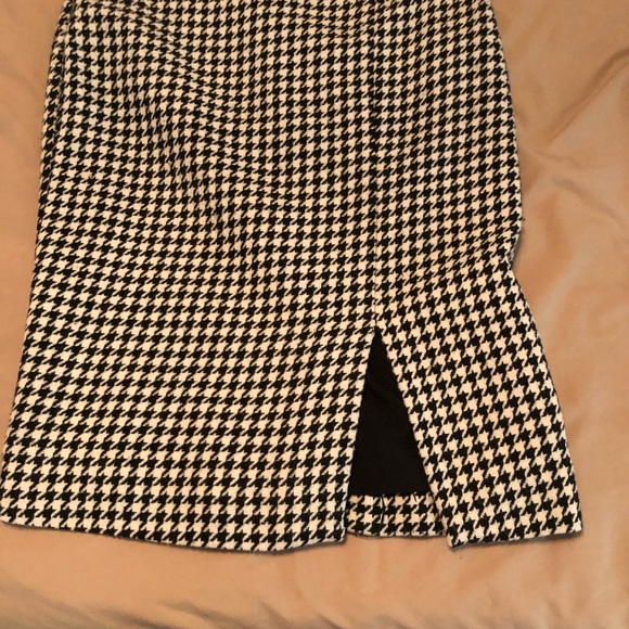 White House Black Market Suit - Picture 2 of 3